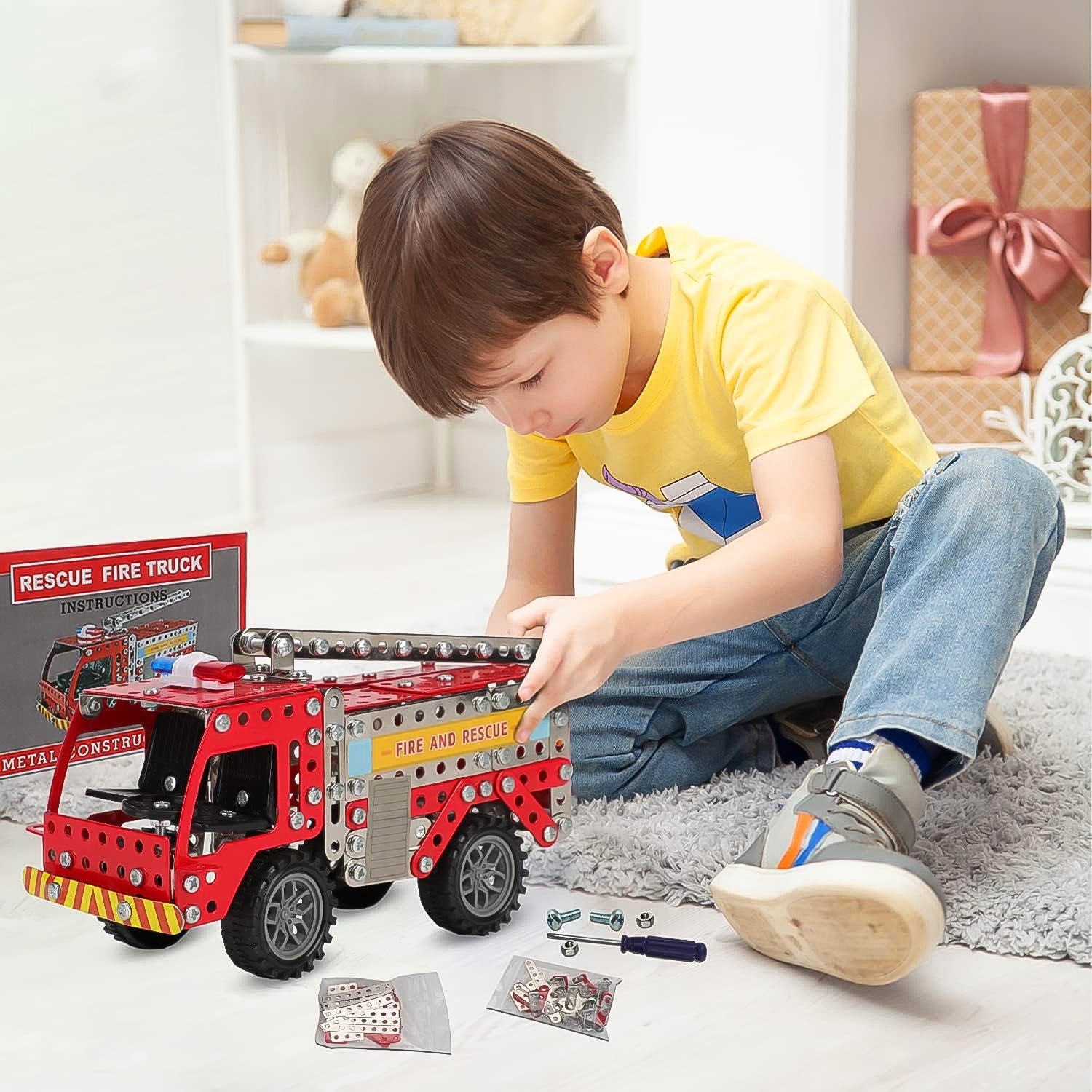 Metal DIY Fire Truck Building Blocks for Kids (Fire Truck / 292pcs of truck tool / 1 Set) Metal DIY Fire Truck Building Blocks for Kids (Fire Truck / 292pcs of truck tool / 1 Set)